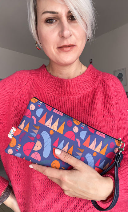 Pochette WONDER midi, pattern CIRCUS blu